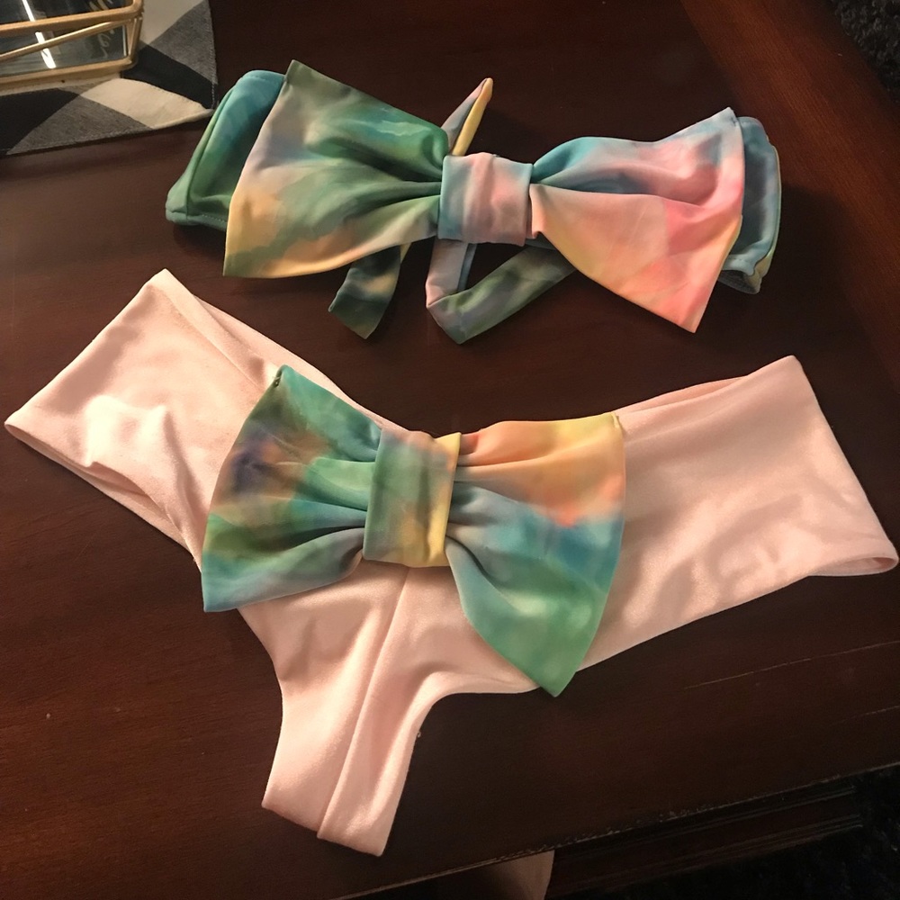 ❌❌SOLD🅿️❌❌Lolli HTF Tie-Dye Set